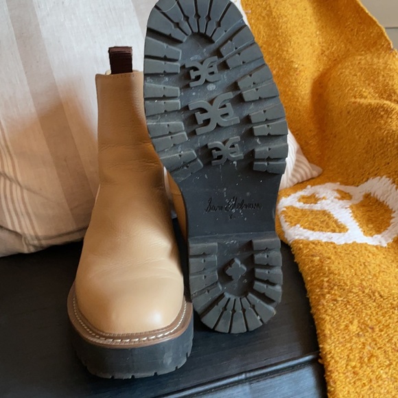 Sam Edelman Laguna Waterproof Chelsea Boot - Picture 6 of 7